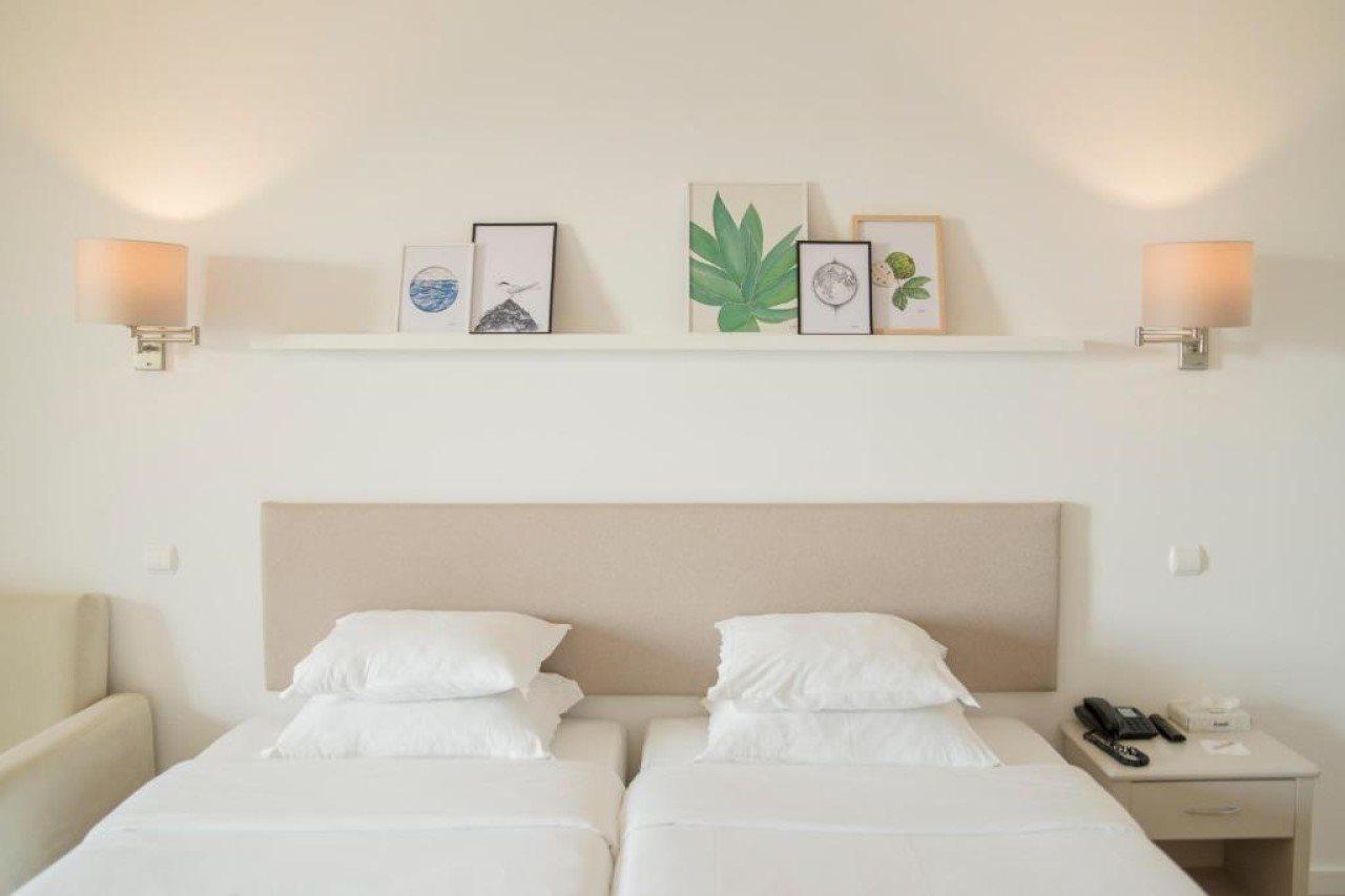 Caloura Hotel Resort Bagian luar foto