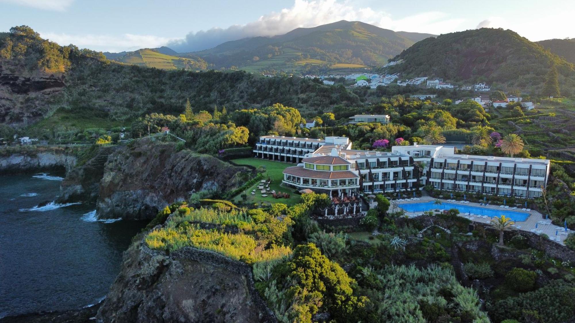 Caloura Hotel Resort Bagian luar foto