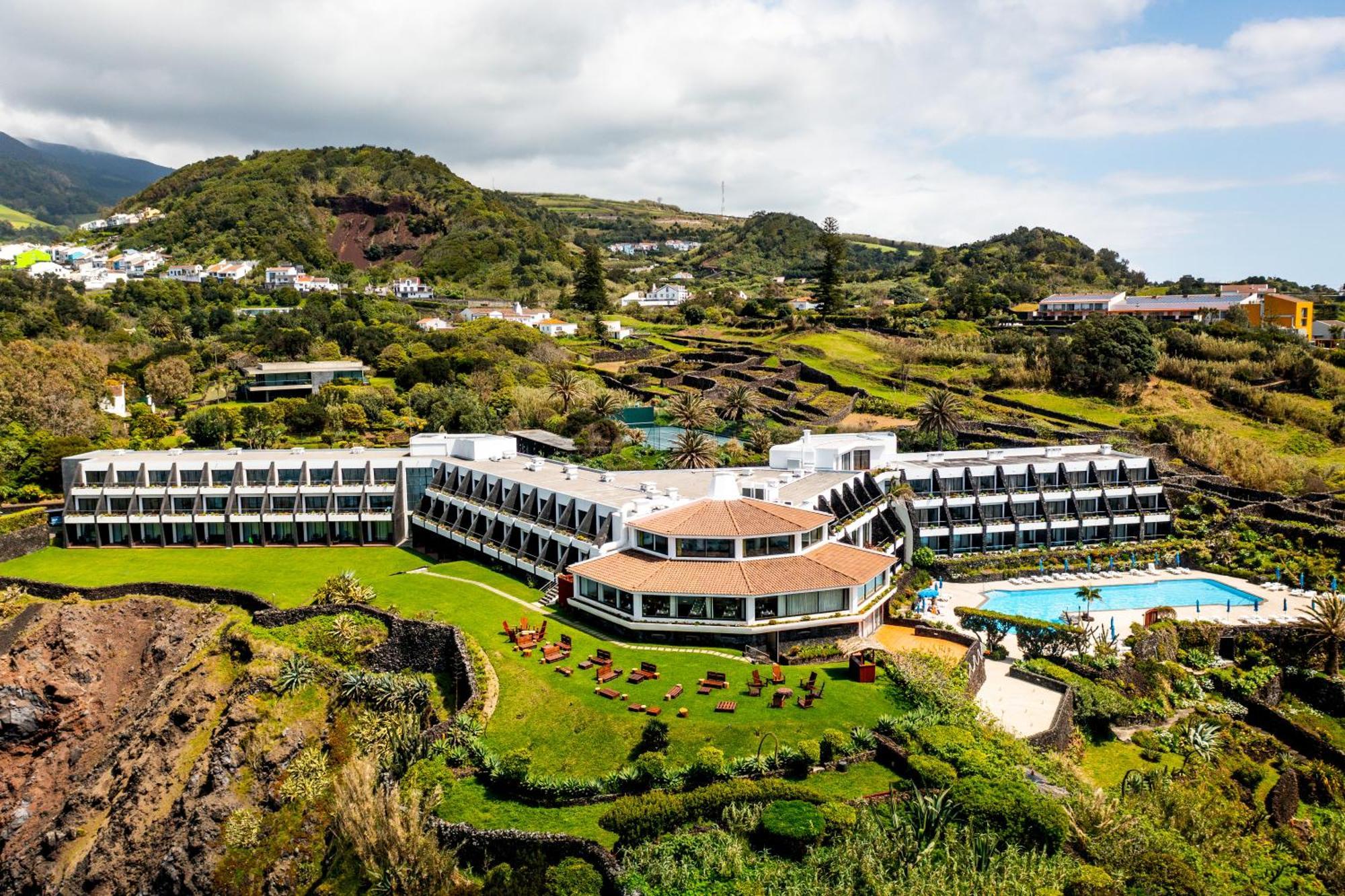 Caloura Hotel Resort Bagian luar foto